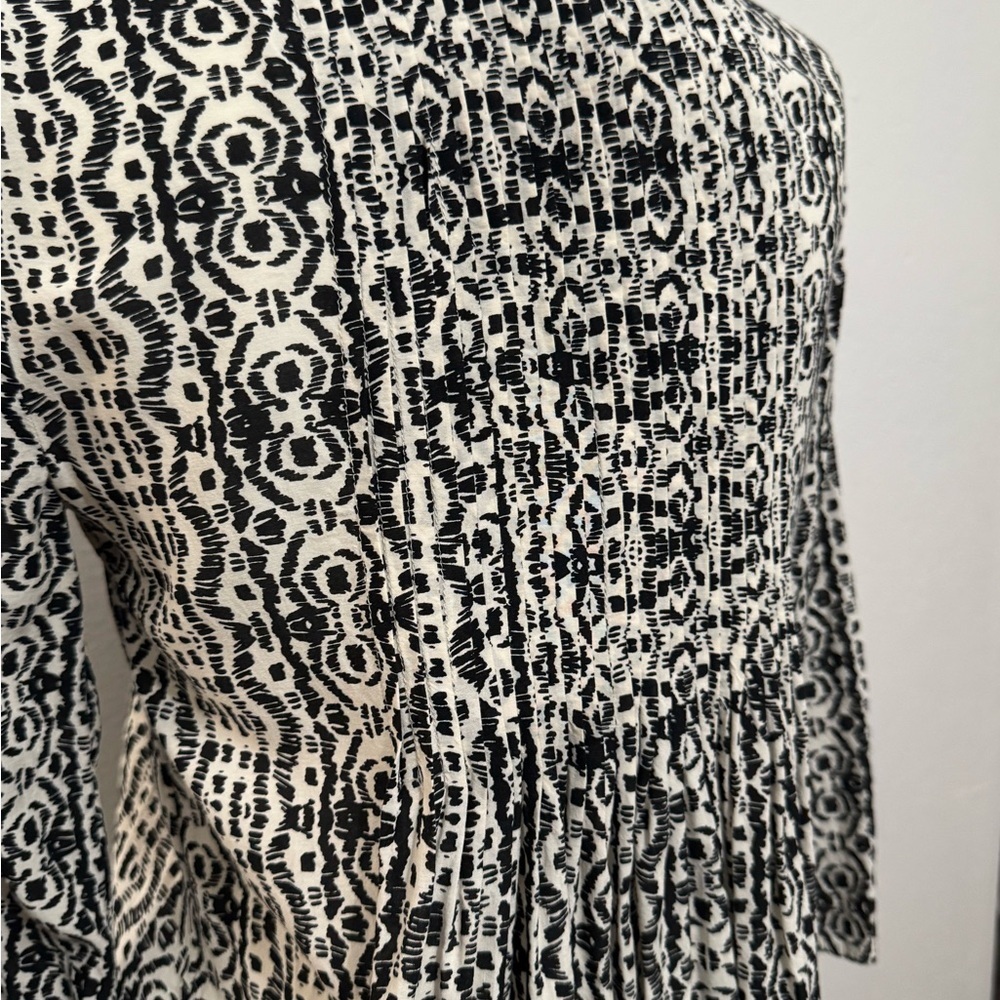 Anthropologie Vanessa Virginia pattern top size 0 - Picture 4 of 10